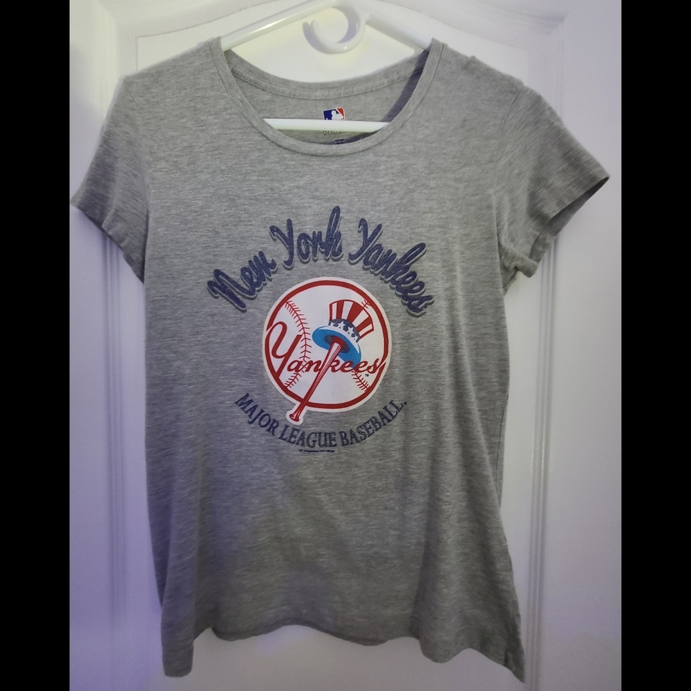 ‼️2/$14‼️ NY Yankees Women's T-Shirt